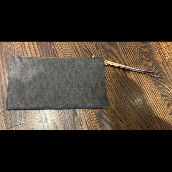 Michael Kors hand bag - Picture 3 of 4